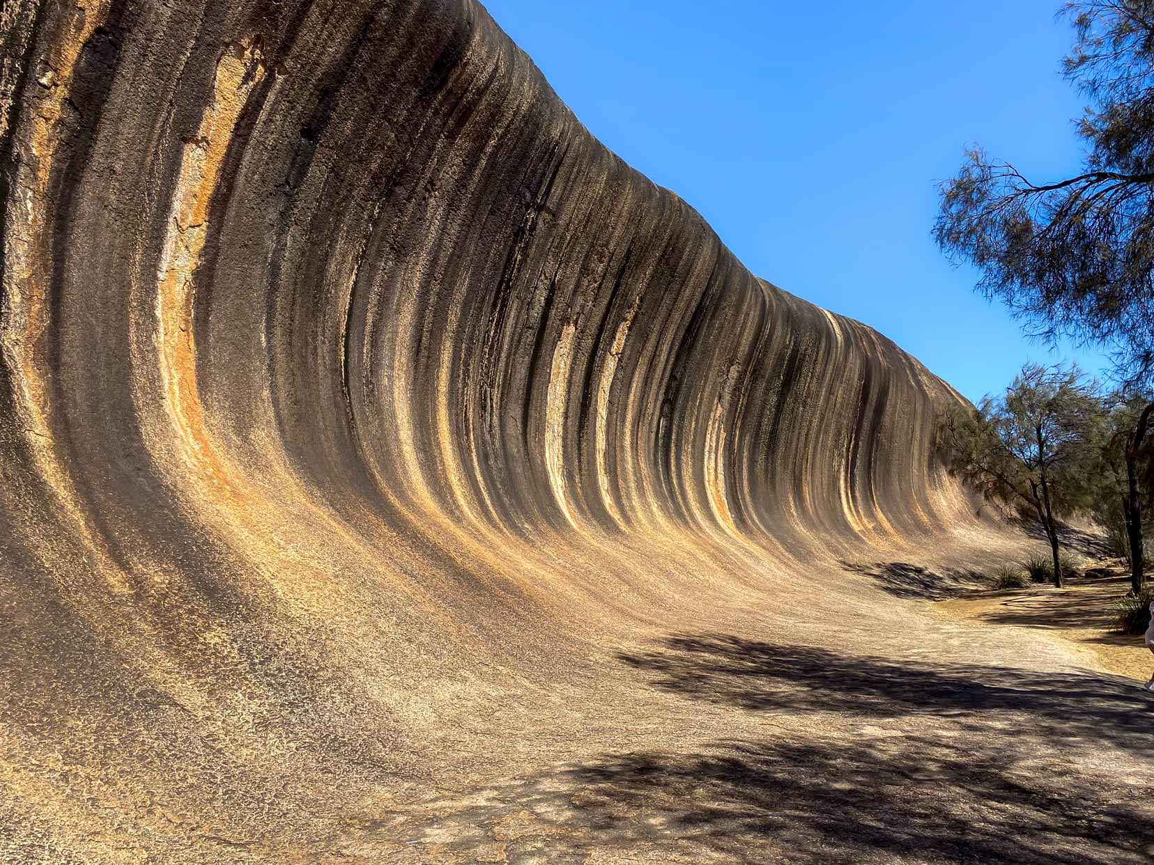Perth to Wave Rock Wave-Rock- showing the length of the wave shaped rock