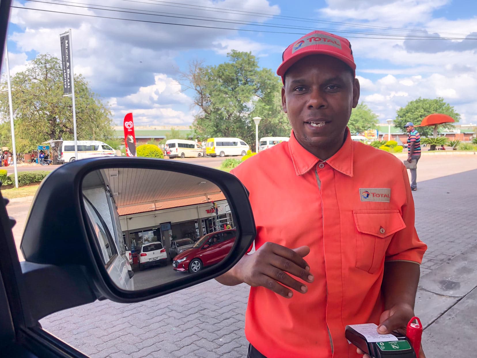 driving-in-south-africa_fuel-station-attendant