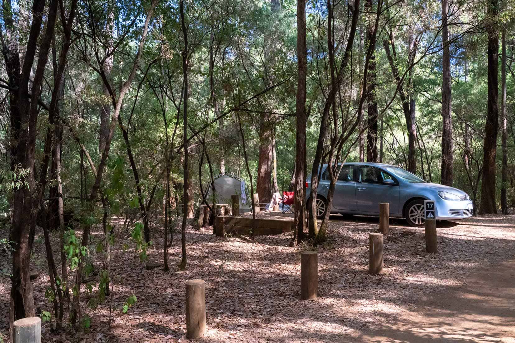 Honeymoon-Pools_campsite-17 with flat car park space and clearing among the trees to camp. 