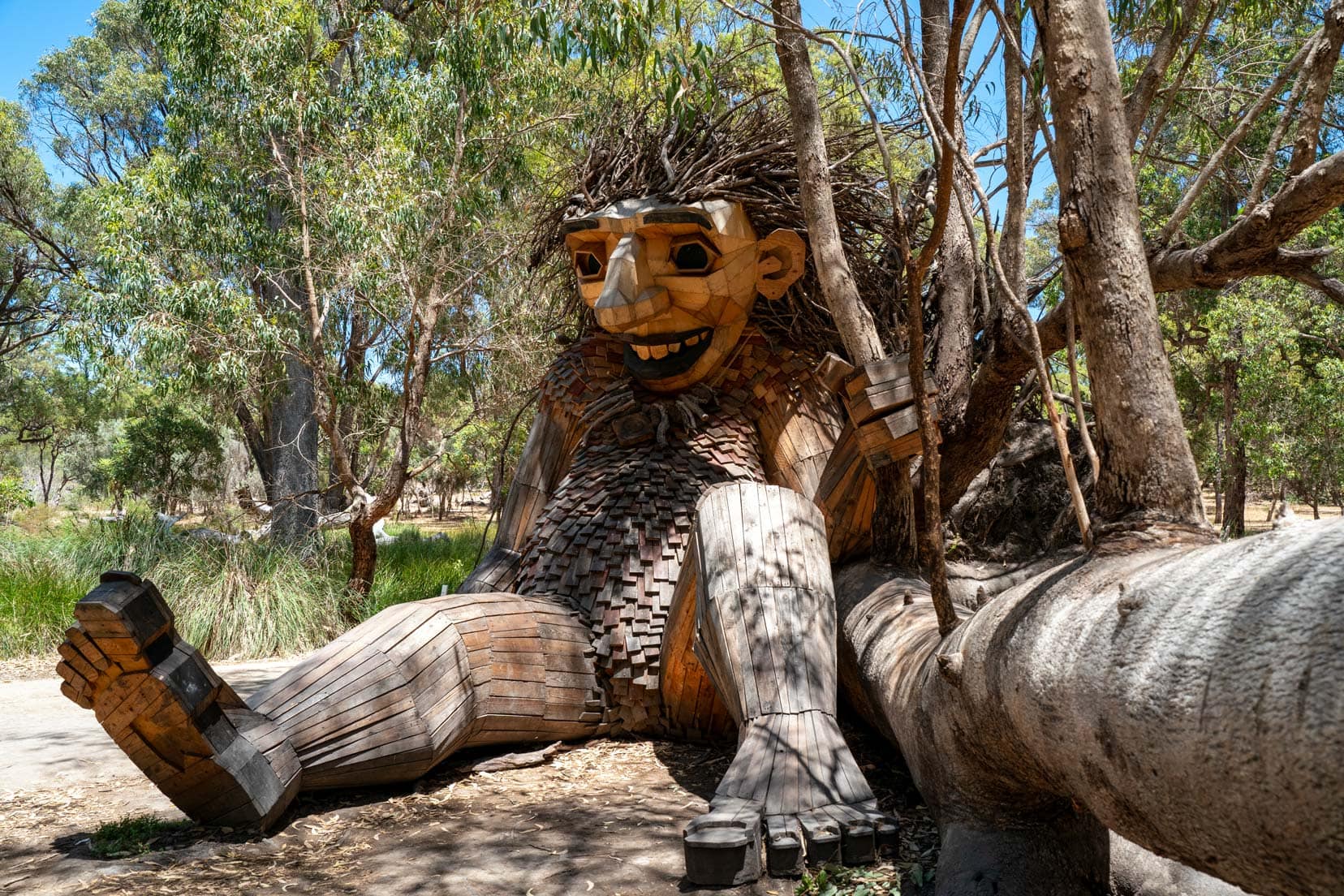 Perth-to-Esperance-Road-trip-Mandurah-giant in a bush setting 