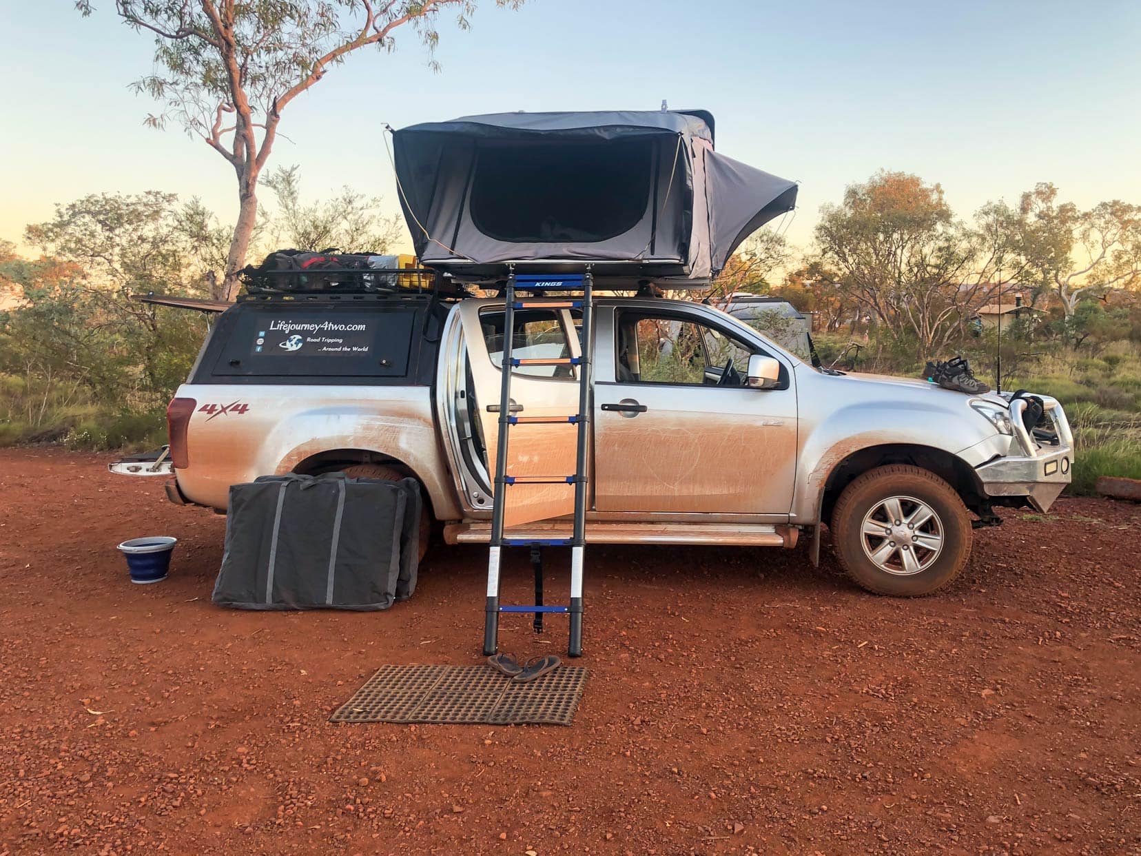 Camping In karijini Karijini-Eco-Retreat-campsite