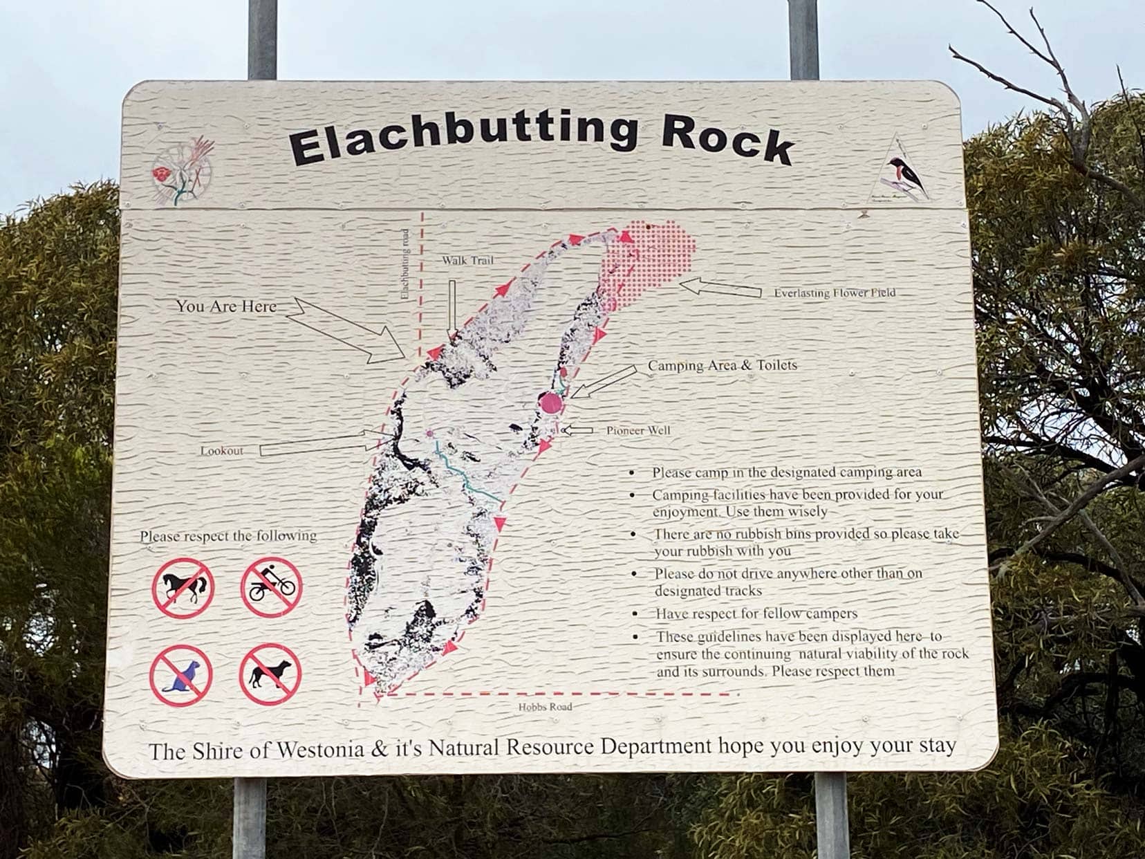 Elachbutting-Rock-sign-and-map